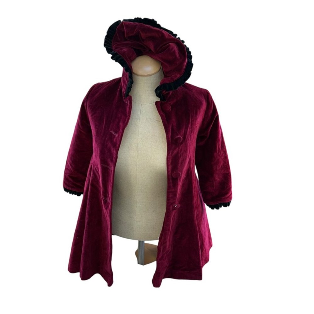 Red Velvet Christmas Coat Girls 5 Excellent condition Charles Dickens Classic